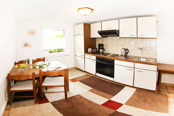 Ferienhaus in K&uuml;hlungsborn - Im Gr&uuml;nen - Bild 3