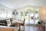 Ferienhaus in Scharbeutz - Casa del Mar Scharbeutz - Sauna kostenlos - 1 kleiner Hund willkommen - umz&auml;unter Garten - Bild 10