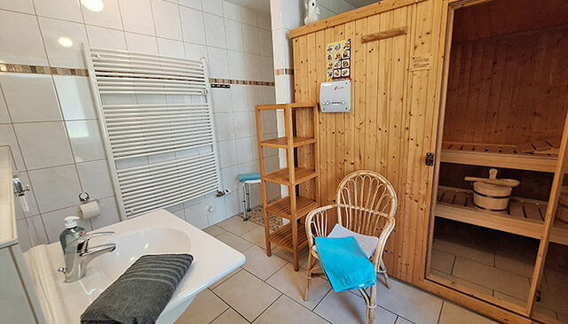 Ferienhaus in Heringsdorf - Insellicht BRINKMANNHAUS - entspannend groß fast am Strand Sauna Terrasse Grill - Bild 8