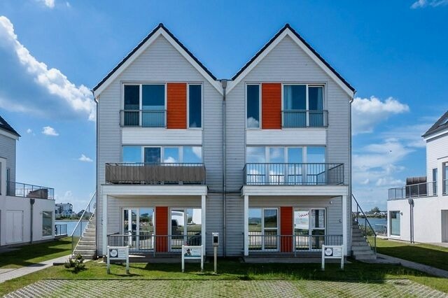 Ferienwohnung in Olpenitz - Maisonette Fewo Ostseeflair by Seeblick Ferien ORO, erste Wasserreihe, E-S&auml;ule - Bild 5