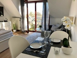 Ferienwohnung "Mary Poppins" mit Balkon zwischen Strand, Wald & Wiese im Südosten der Insel Rügen!