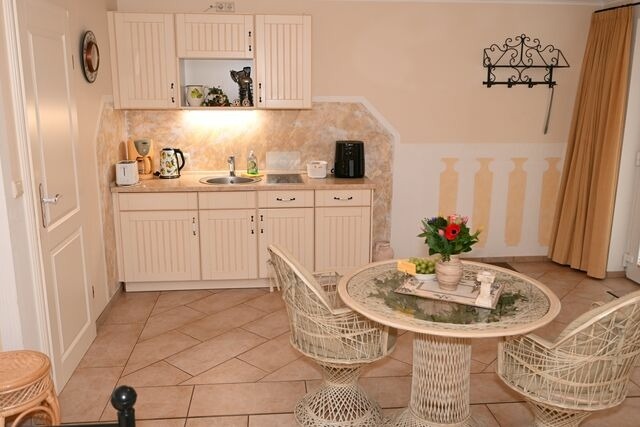 Ferienwohnung in Warnem&uuml;nde - Appartement Rhodos - Bild 8