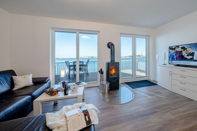 Ferienhaus in Olpenitz - Schleivilla Hafenblick by Seeblick Ferien ORO, Sauna, direkte Wasserlage - Bild 2