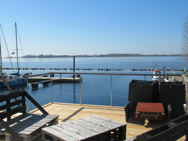 Ferienwohnung in Fehmarn - Hausboot Kaddi`s Sunshine - Huus & Meer - Bild 8